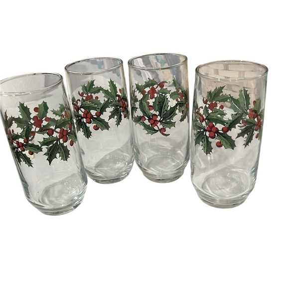 Anchor Hocking Holly Berry set of 4- 6 inch Mid Century Glass Christmas Tumblers - Picture 1 of 6